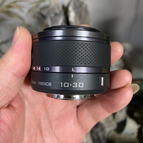 Nikon nikkor 30 mm - 1,