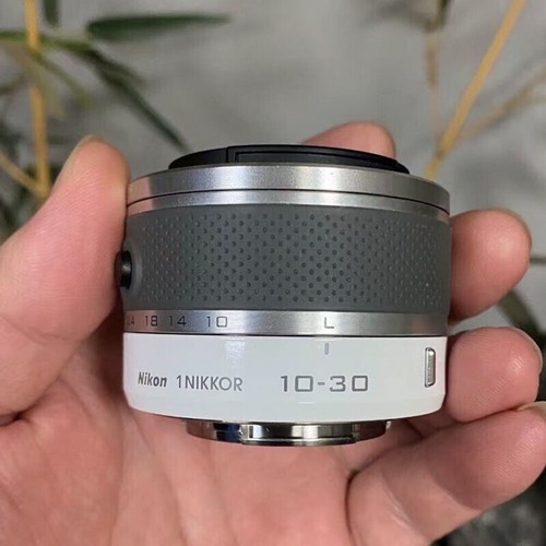Nikon nikkor 30 mm - 10-30,