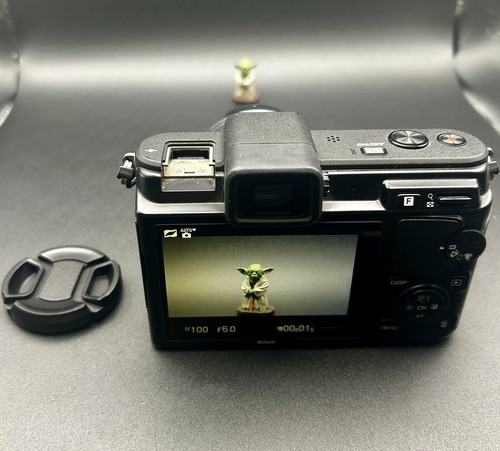 Nikon con obiettivo - 1, v1